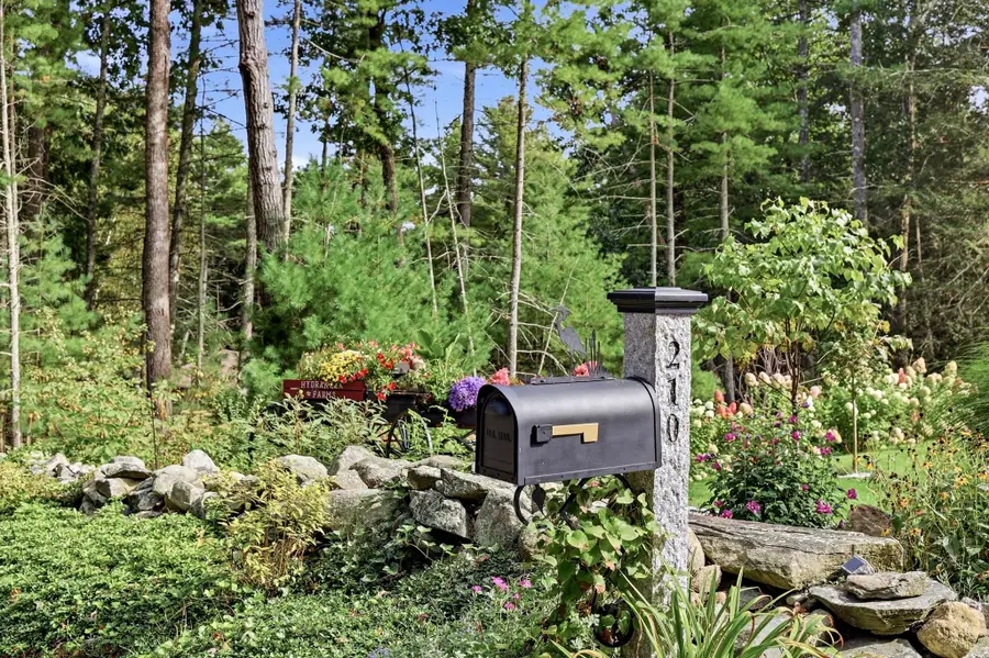 210 Crane Hill Rd, Wilbraham, MA 01095 - #2