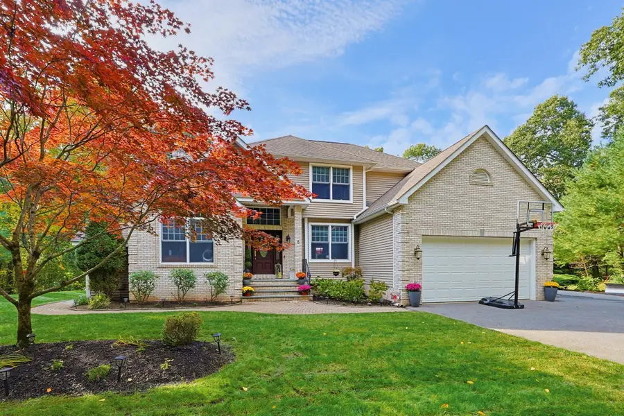 8 Old Bliss St, Rehoboth, MA 02769 - #2