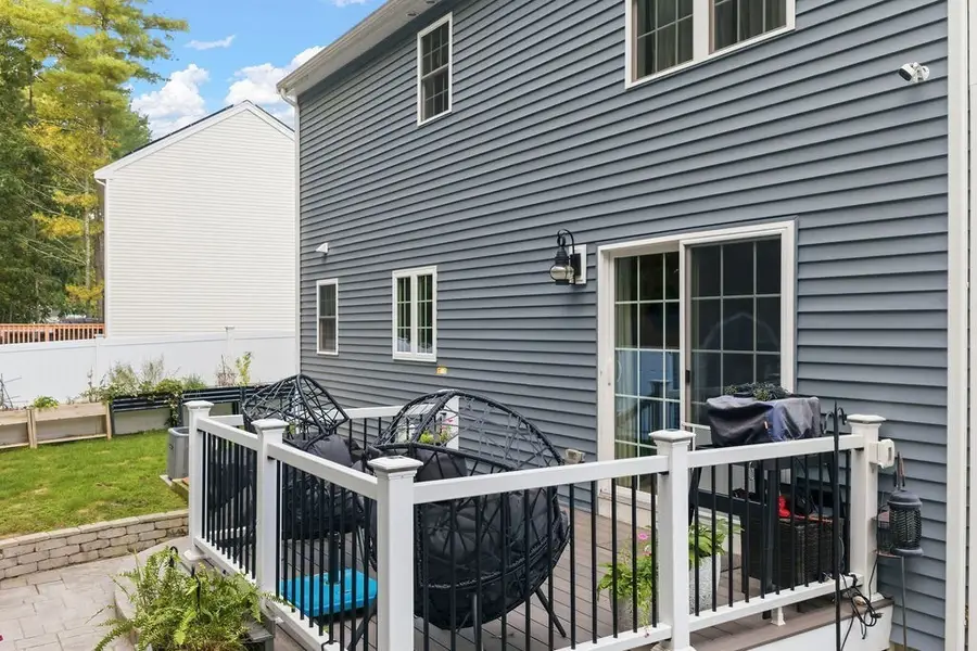 982 Dighton Woods Cir, Dighton, MA 02715 - #3