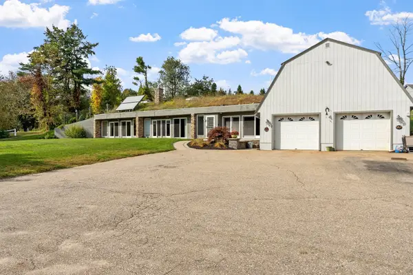 137 Princeton Rd, Sterling, MA 01564