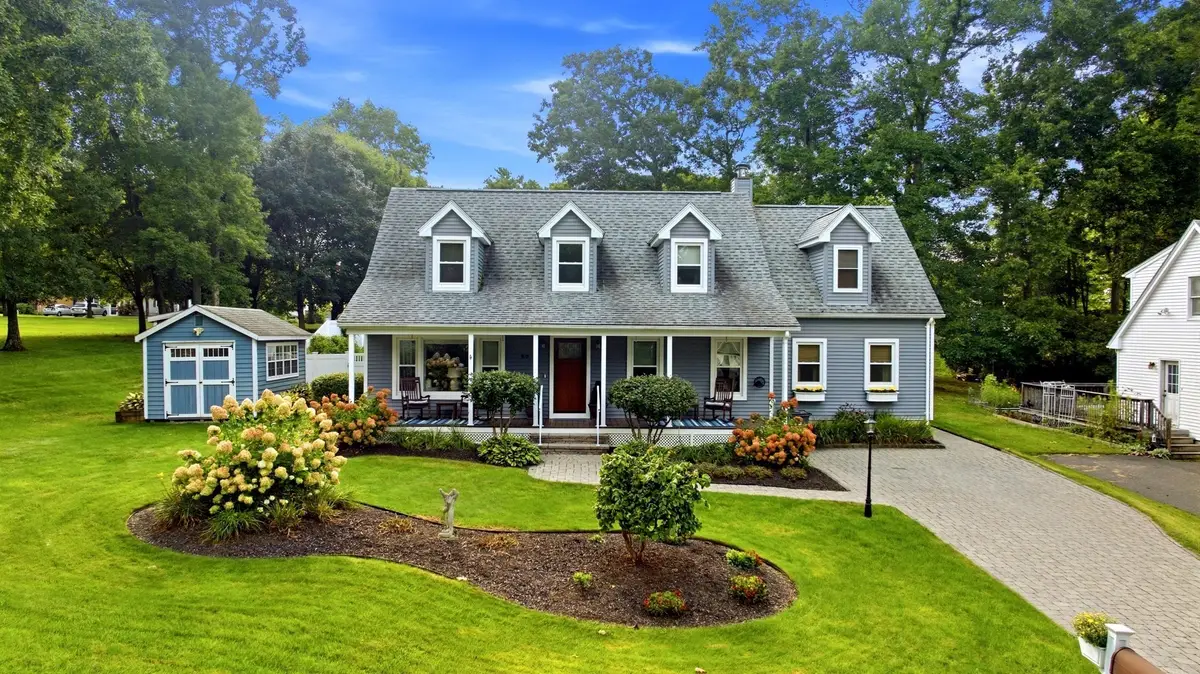 20 Dana Hl, Belchertown, MA 01007 - #1