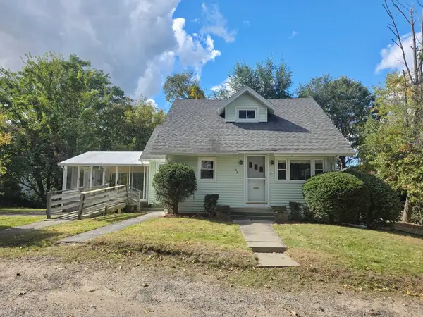 25 Barrett Ave, Worcester, MA 01605