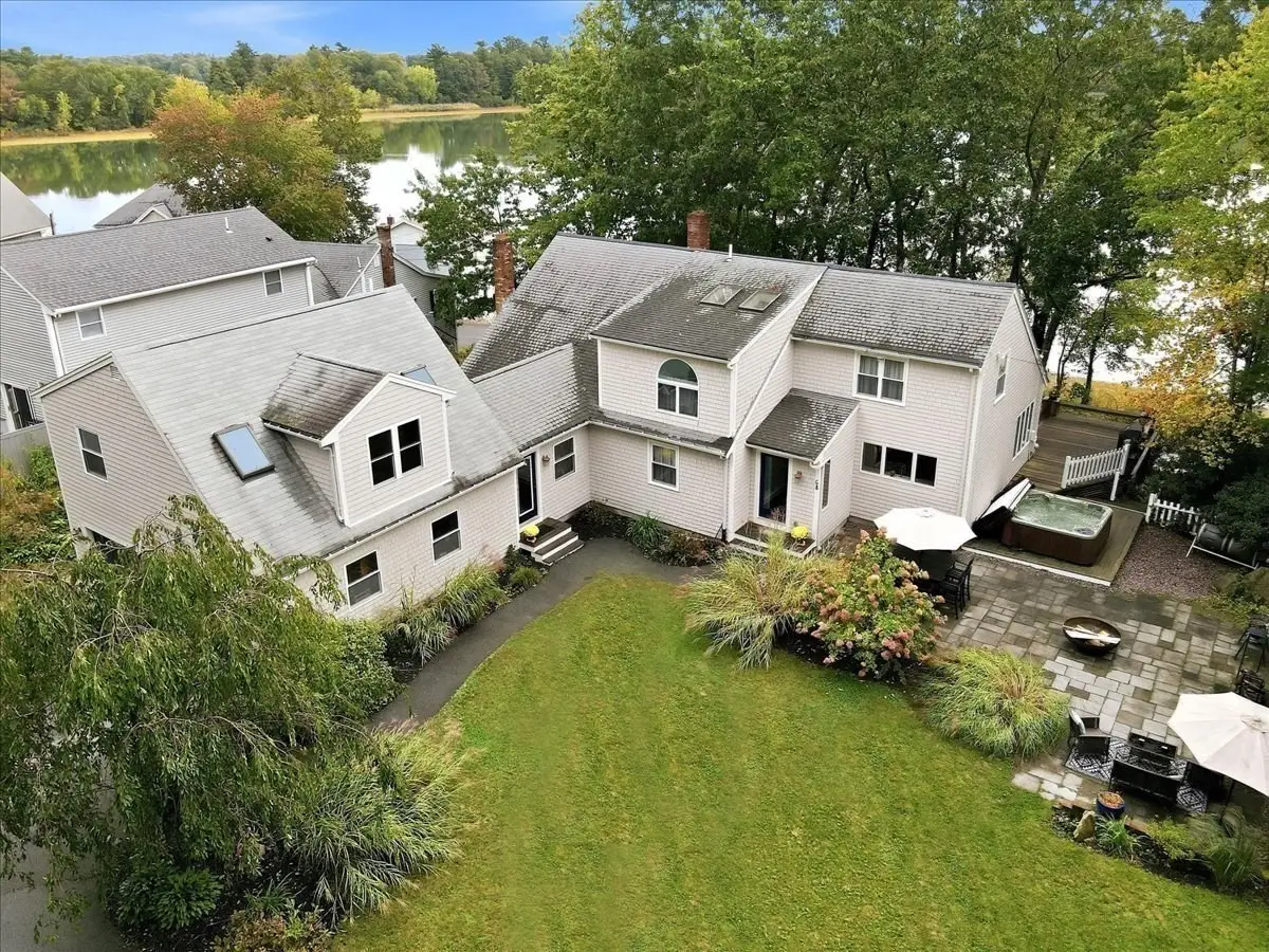 68 Fairview Ave, Pembroke, MA 02359 - #1