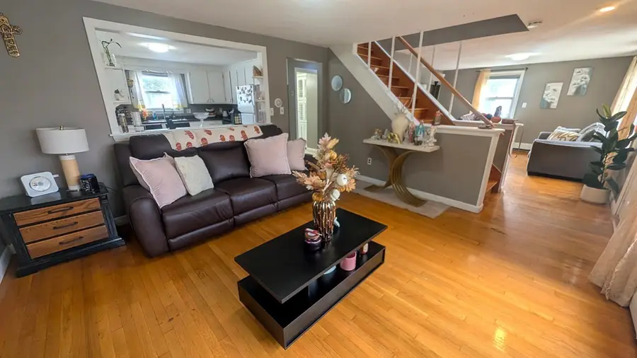 9 Summit Ave, Saugus, MA 01906 - #2
