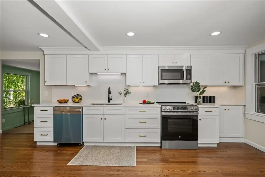38 Mirimichi St, Plainville, MA 02762 - #2