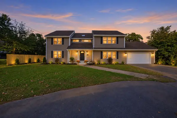 126 Barry St, Agawam, MA 01030