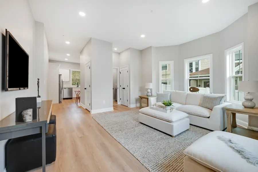 271 Washington Ave, Chelsea, MA 02150 - #3