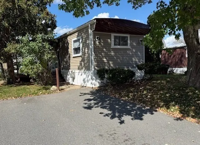 146 Kathleen, Attleboro, MA 02703 - #3