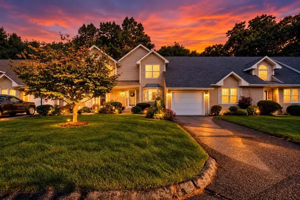 55 Dartmoor #55, Enfield, CT 06082