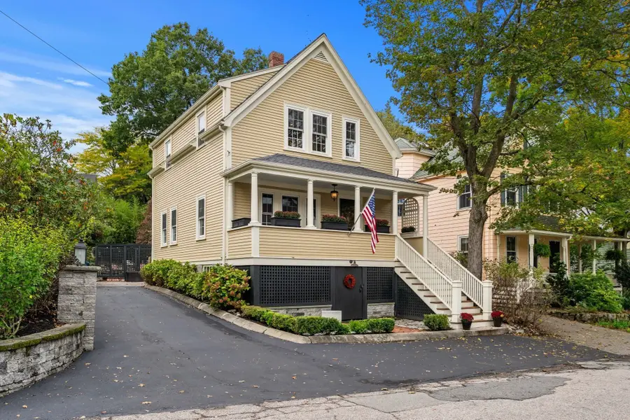 12 Capen St, Milton, MA 02186 - #2