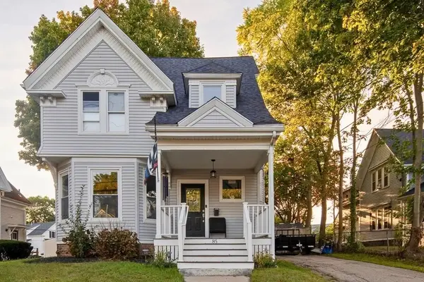 85 Bedford St, Bridgewater, MA 02324