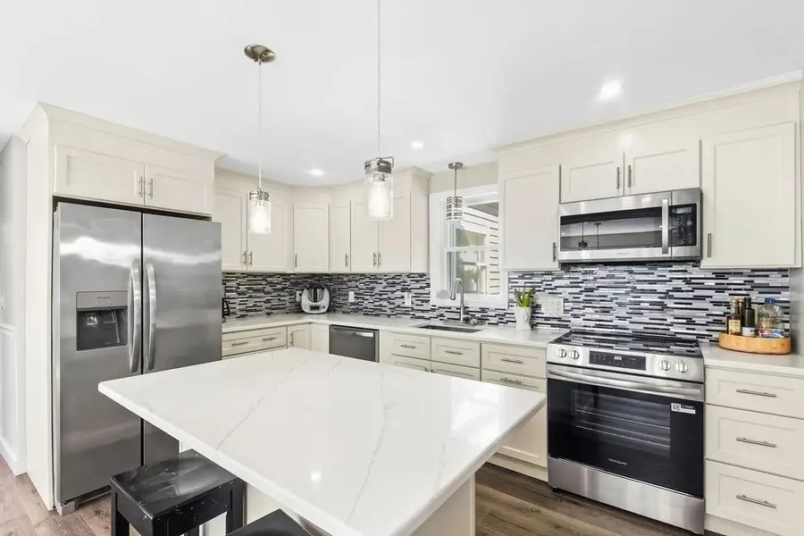 8 Bliss Rd, Bellingham, MA 02019 - #3