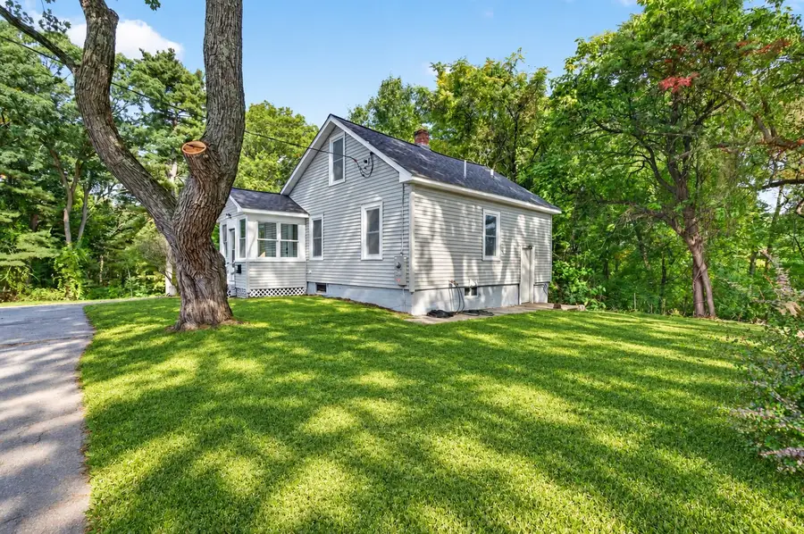 17 B St, Chelmsford, MA 01824 - #2