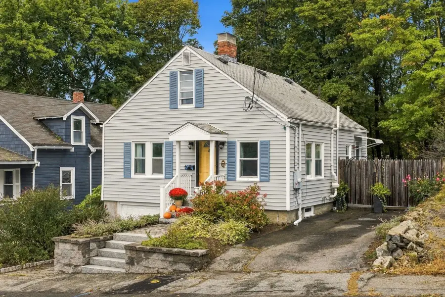 28 Eastman Ave, Swampscott, MA 01907 - #2