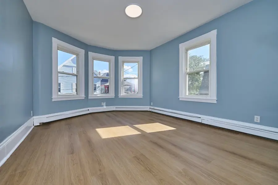 14 Westford St #2, Boston, MA 02134 - #3