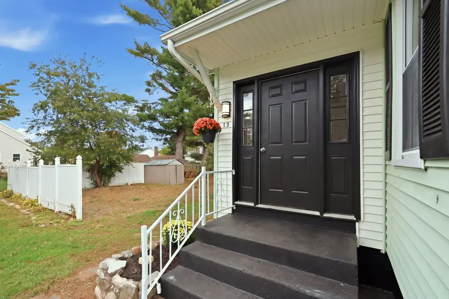 13 Furrow St, Westfield, MA 01085 - #3