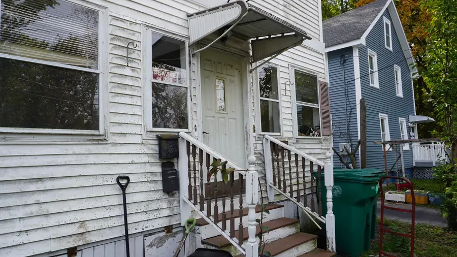 12-14 Billings St, Lowell, MA 01850 - #3