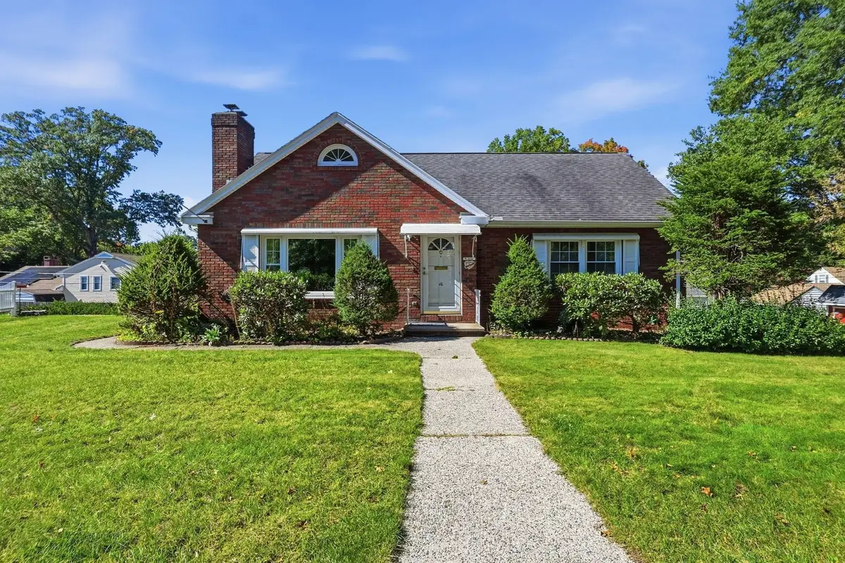 16 Holly Ct, Springfield, MA 01151 - #1