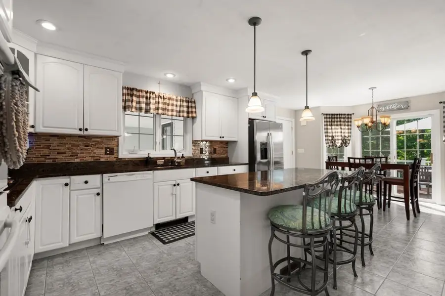10 Valley Rd, Danvers, MA 01923 - #2