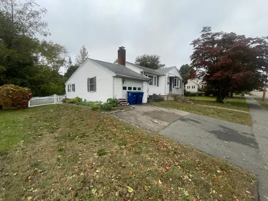 37 Baker Ave, Braintree, MA 02184 - #2
