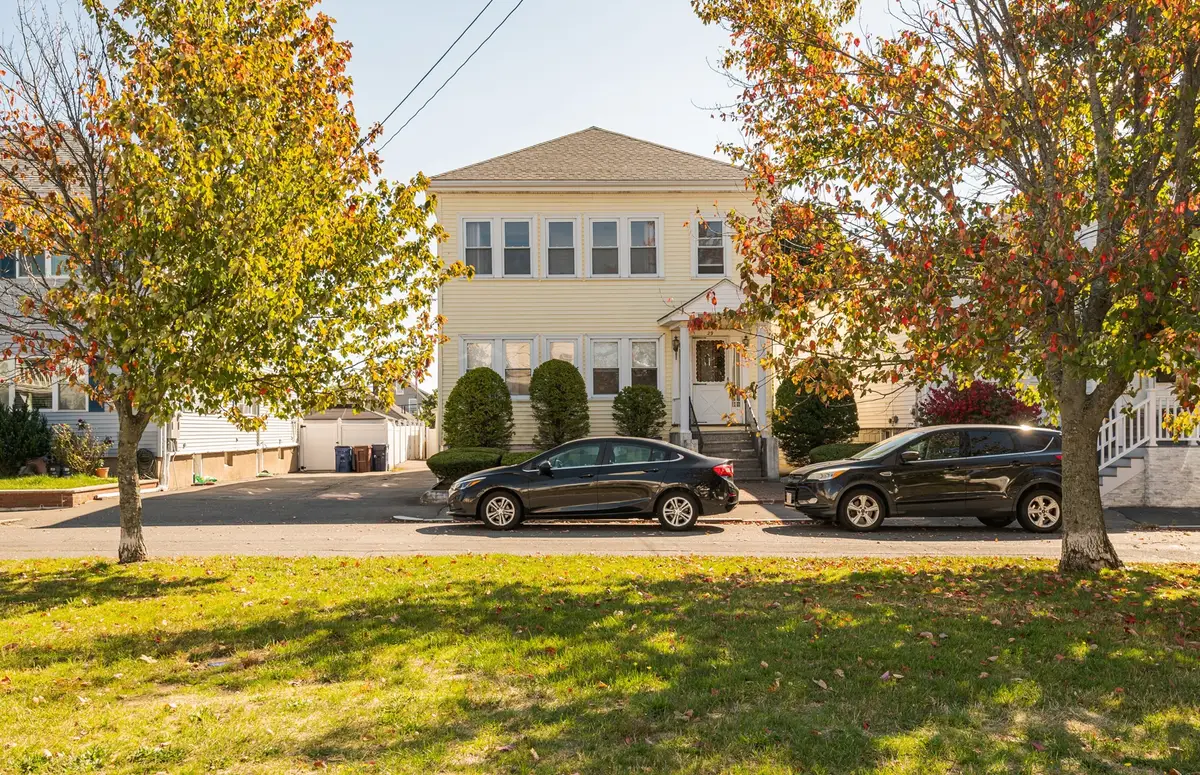 29 Oxford Park, Revere, MA 02151 - #1
