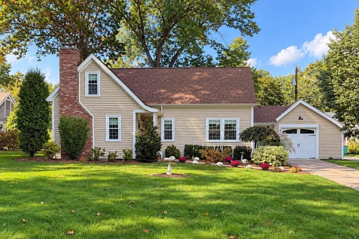 4 Beatty Ln, South Easton, MA 02375 - #1