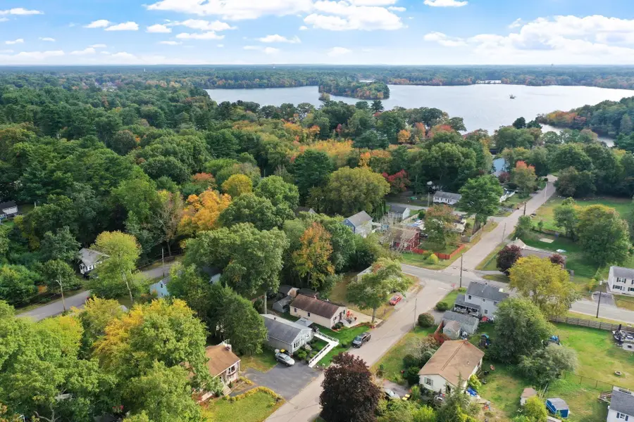 7 N Lakeview Rd, Norton, MA 02766 - #3