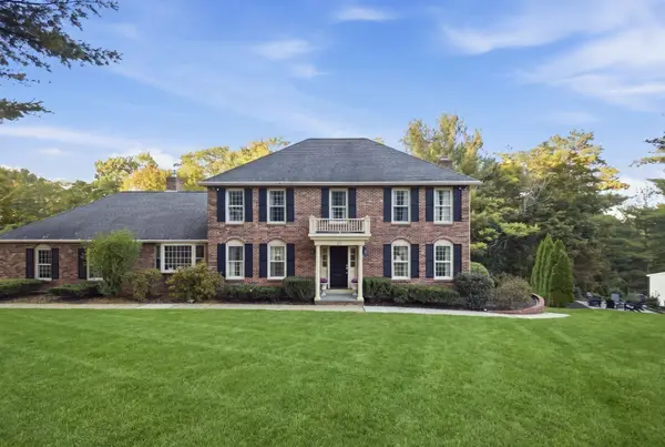 37 Smithshire Est, Andover, MA 01810