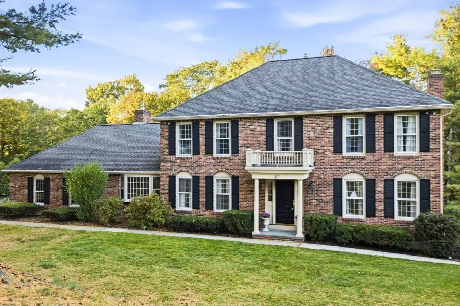 37 Smithshire Est, Andover, MA 01810 - #2