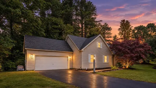96 Beechwood Dr, Haverhill, MA 01832