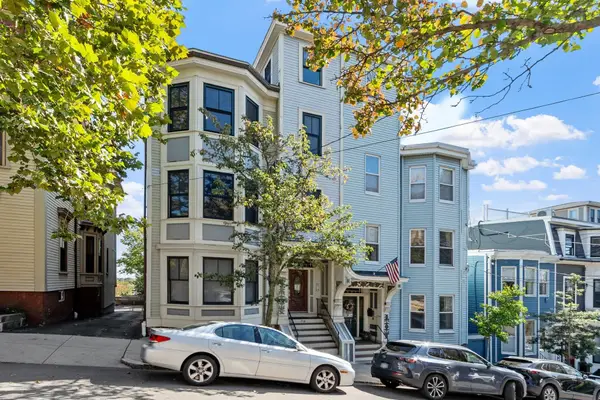 98 G St #4, Boston, MA 02127