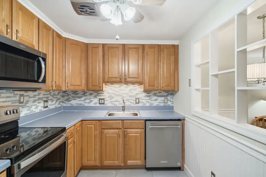 4 Colonial Dr #A4-11, Andover, MA 01810 - #2
