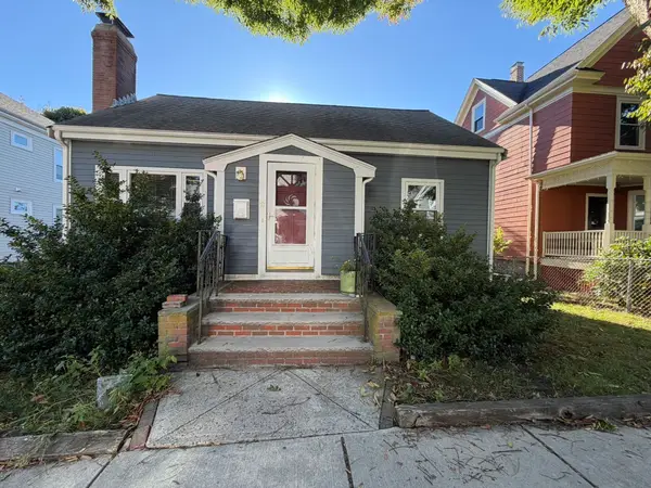 32 Aldrich St, Boston, MA 02131