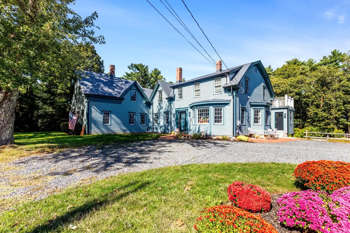 18 Lakeview St, Carver, MA 02330 - #1