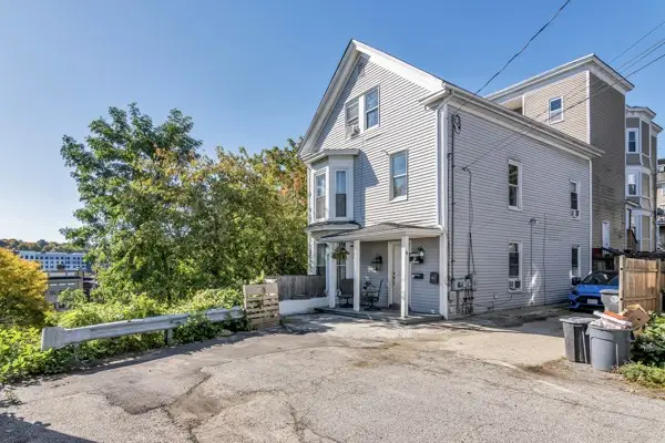 4 Avon Place, Haverhill, MA 01832