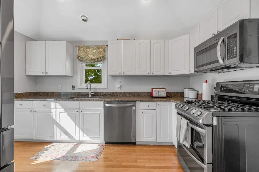 37 Dudley St, North Andover, MA 01845 - #3