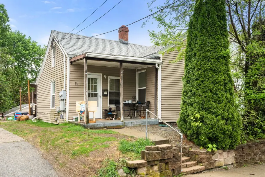 11-15 5th Ave, Webster, MA 01570 - #3