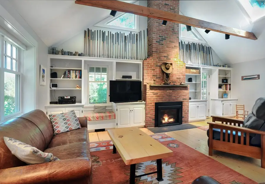 149 Temple St, Duxbury, MA 02332 - #3