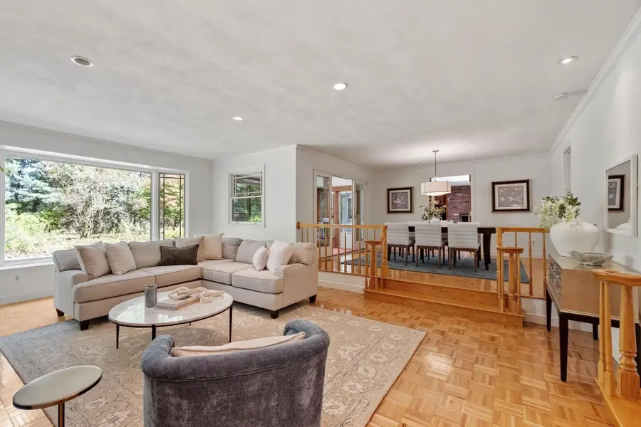 39 Rollingwood Ln, Concord, MA 01742 - #2