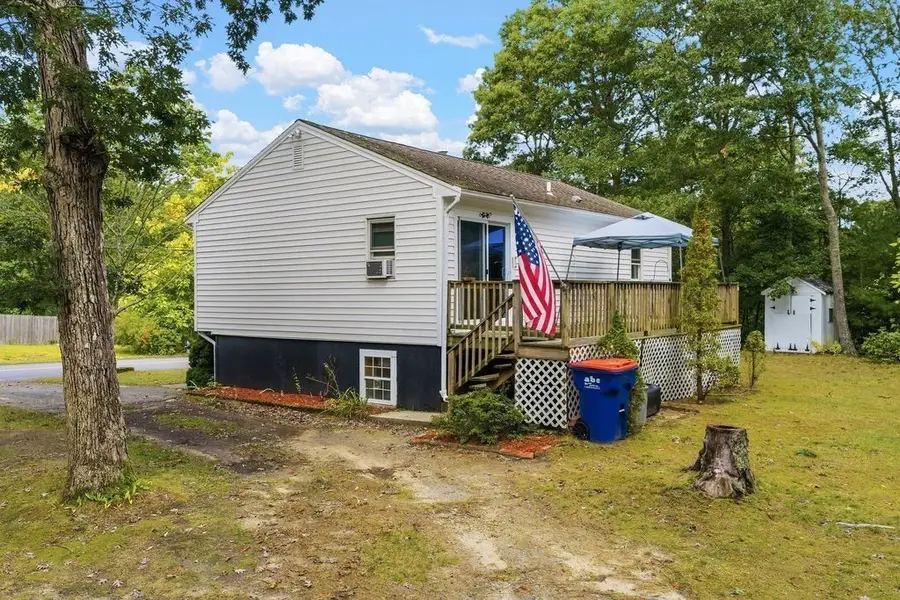 95 Mayflower Ln, Wareham, MA 02571 - #3
