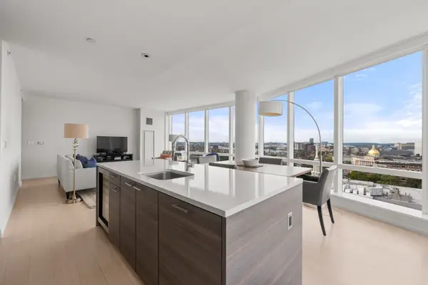 1 Franklin St #2404, Boston, MA 02110