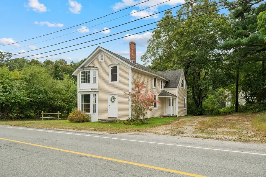 41 Lakeview St, Carver, MA 02330 - #2
