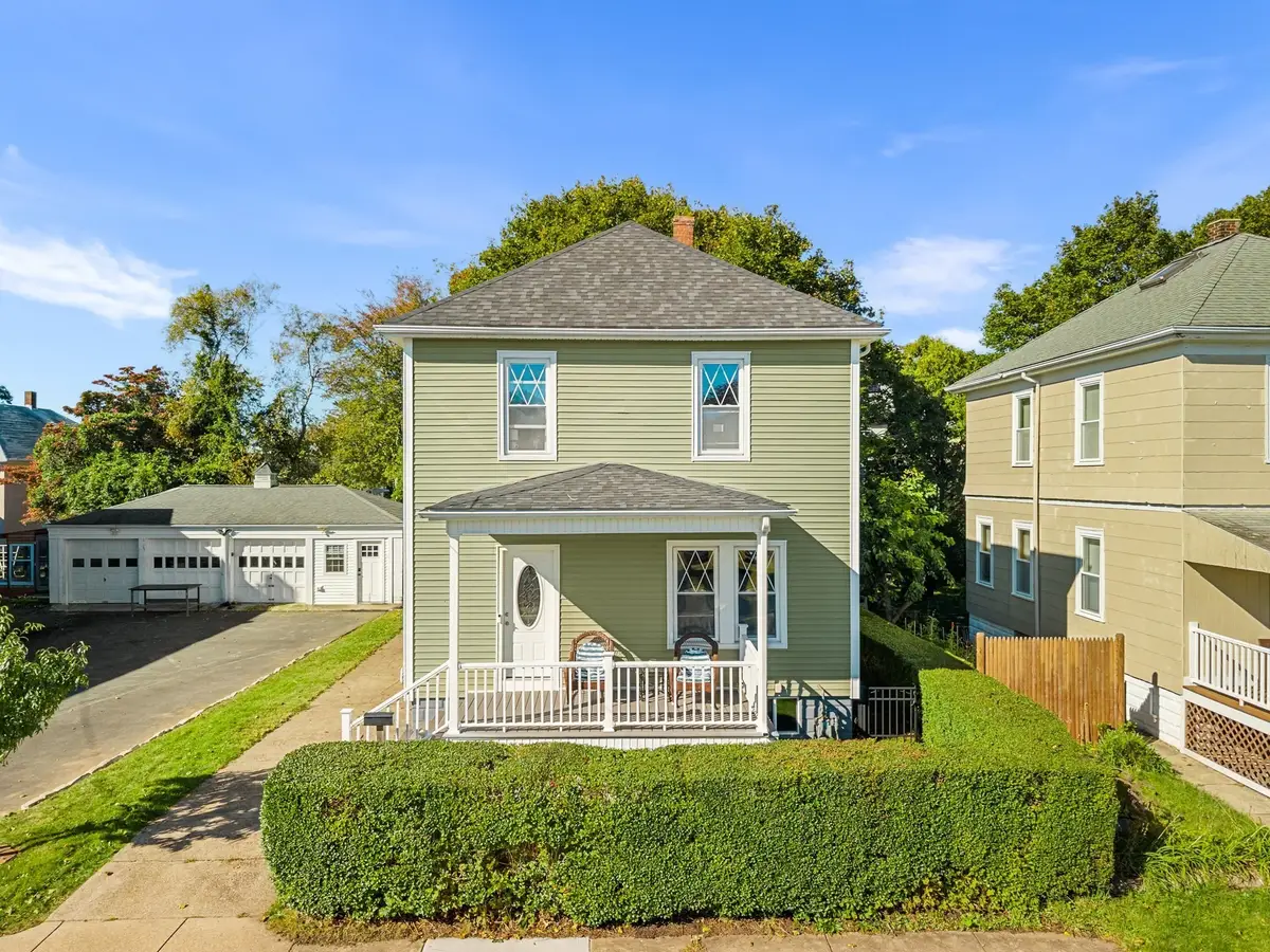 69 Milford St, New Bedford, MA 02745 - #1