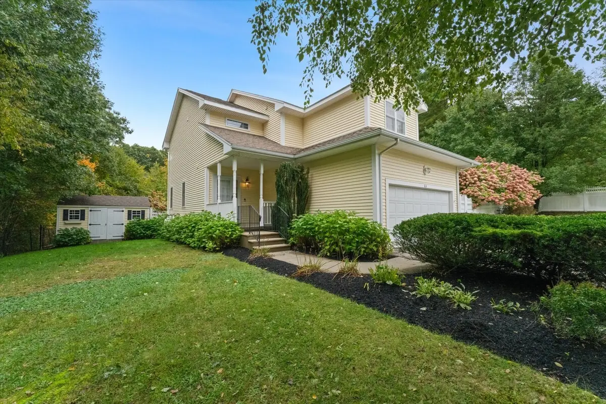 65 Arbor Rd, Uxbridge, MA 01569 - #1