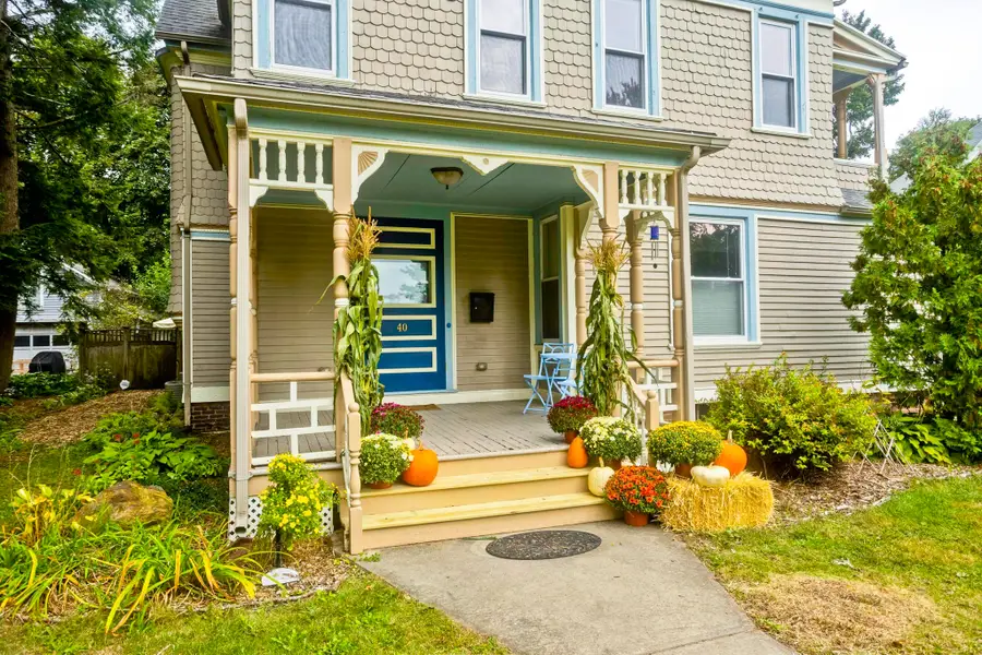 40 Fairfield Ave, Holyoke, MA 01040 - #3