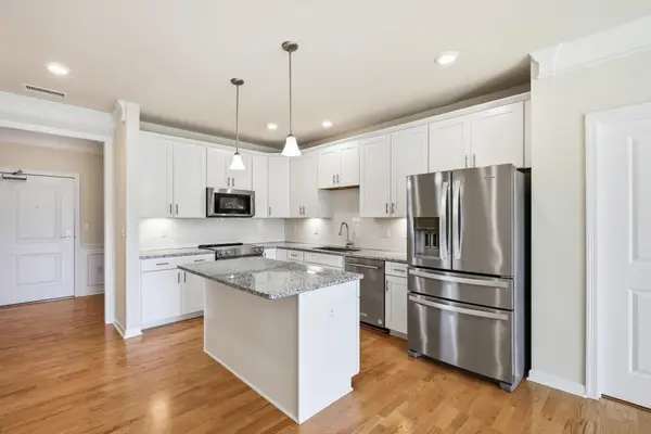 6 Overlook Dr #408, Andover, MA 01810