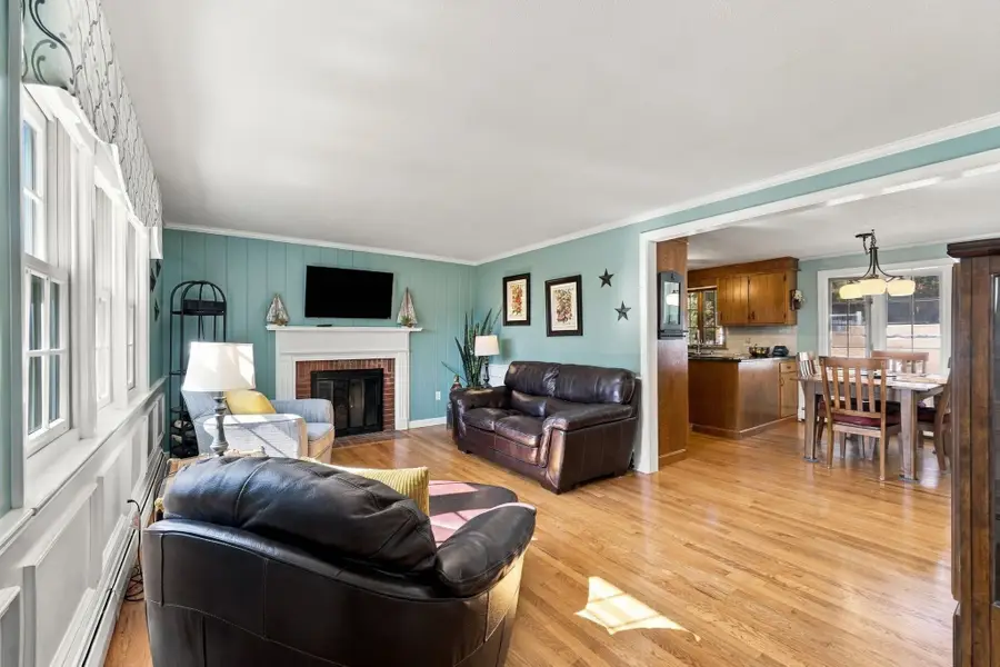 53 Glenwood Dr, Westfield, MA 01085 - #3