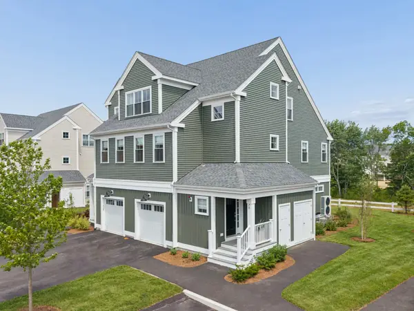 76 Oxbow Road #45-3, Raynham, MA 02767