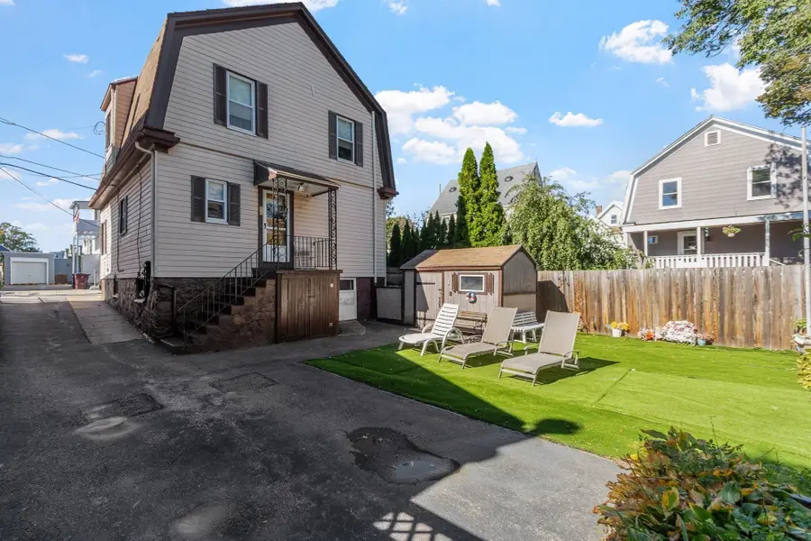 25 Herbert St, Everett, MA 02149 - #2