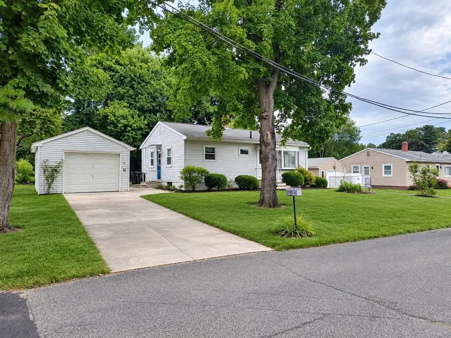 81 Beveridge Blvd, Westfield, MA 01085 - #2